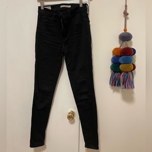 Levi’s 720 Black High Rise Super Skinny Jeans